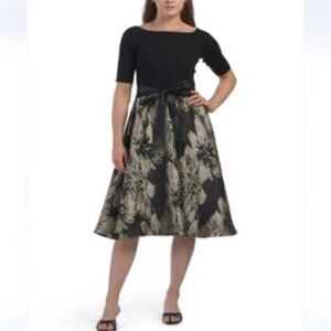 Dalia MacPhee MIDI Dress Size Medium